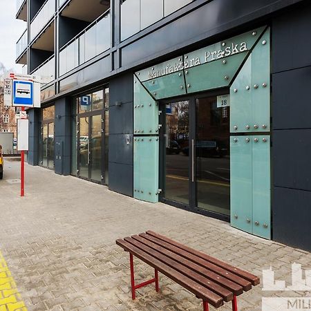 Millennium Manufaktura Blue Apartment Варшава Екстериор снимка