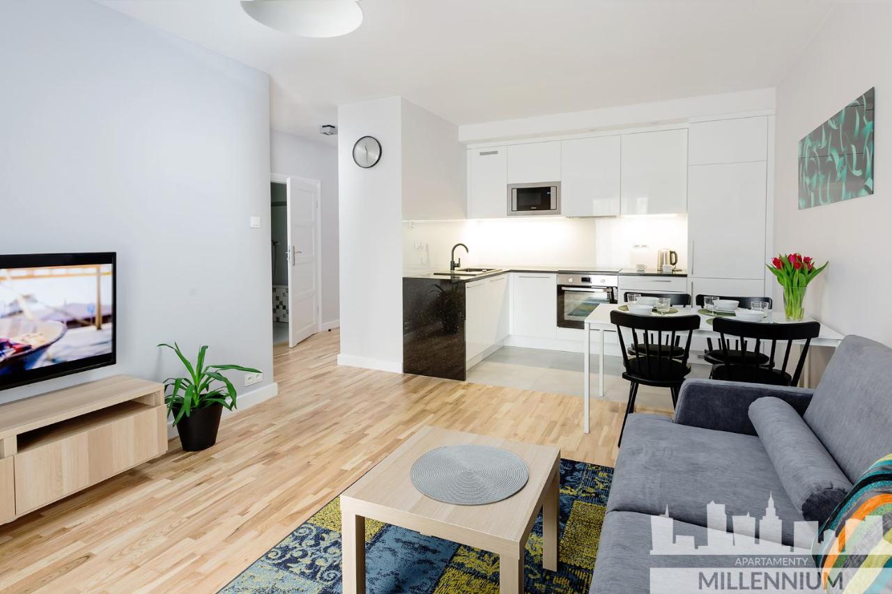 Millennium Manufaktura Blue Apartment Варшава Екстериор снимка